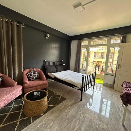 Na-U-Iaka Homestay Shillong Exterior foto