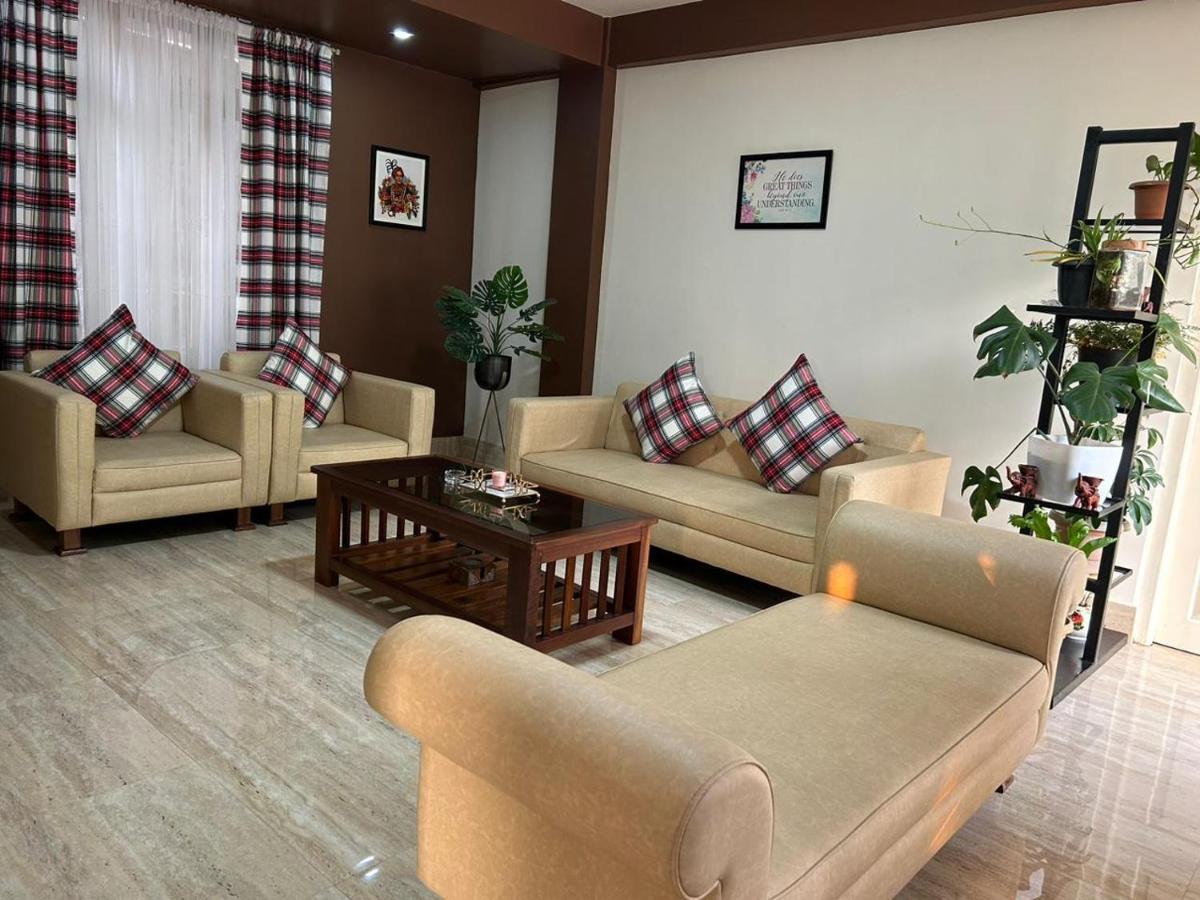 Na-U-Iaka Homestay Shillong Exterior foto